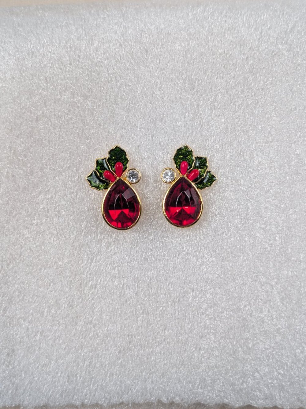Vintage Avon Mistletoe Pierced Earrings Red Green Gold Tone